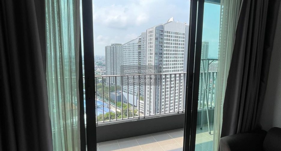 À vendre 2 chambres condo à Bang Na, Bangkok