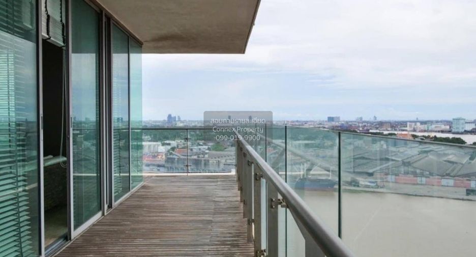 For rent 3 bedrooms condo in Yan Nawa, Bangkok