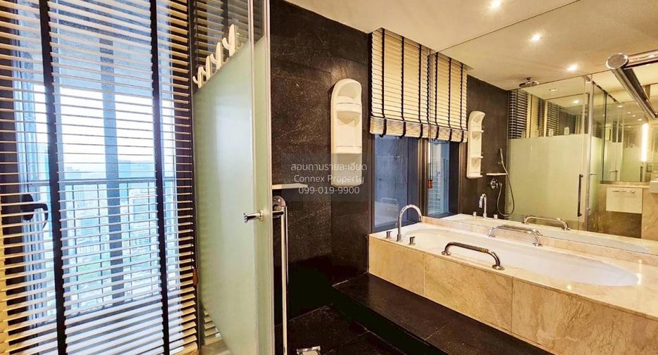 For rent 3 bedrooms condo in Sathon, Bangkok