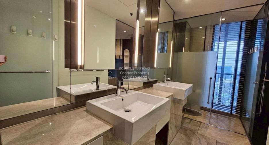 For rent 3 bedrooms condo in Sathon, Bangkok