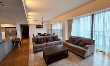 For rent 3 bedrooms condo in Sathon, Bangkok