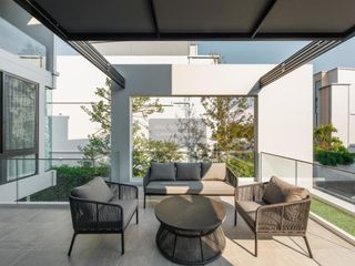 Casa en alquiler de 4 habitaciones en Saphan Sung, Bangkok