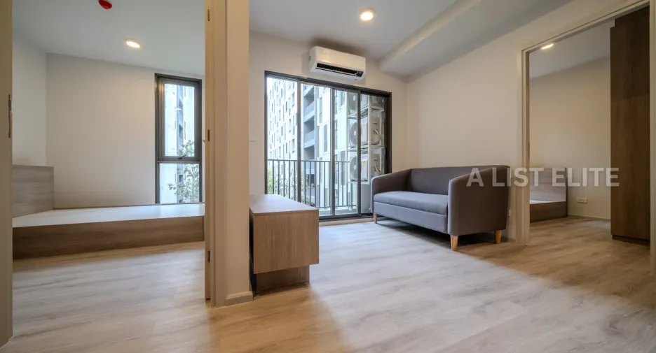 For sale 2 bedrooms condo in Huai Khwang, Bangkok