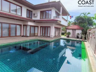 Casa en venta de 6 habitaciones en Bang Lamung, Chonburi