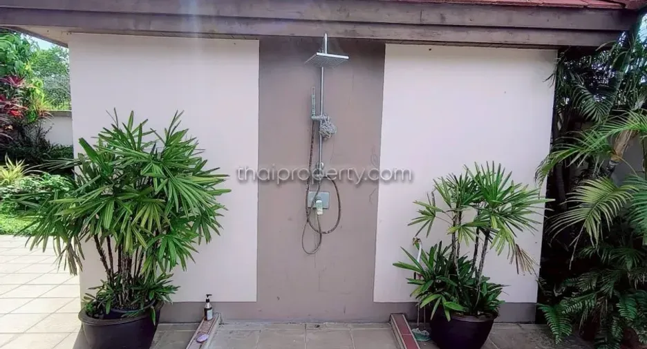 Casa en venta de 6 habitaciones en Bang Lamung, Chonburi