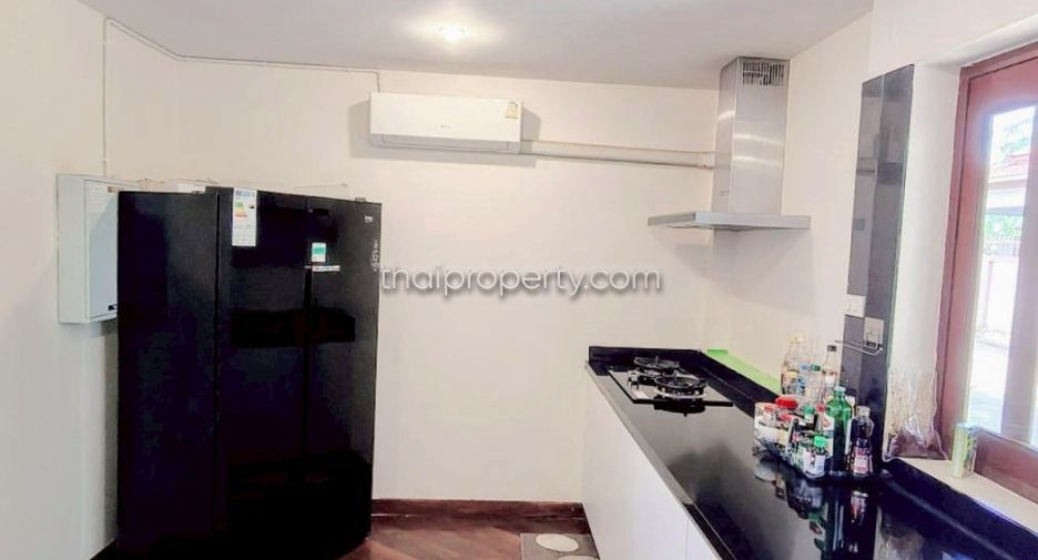 For sale 6 bedrooms house in Bang Lamung, Chonburi