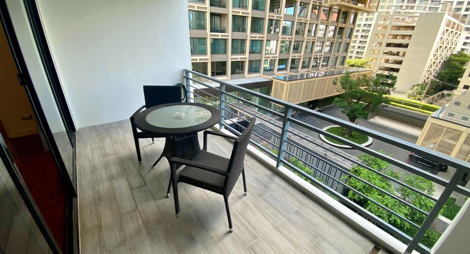 For rent 4 bedrooms condo in Pathum Wan, Bangkok