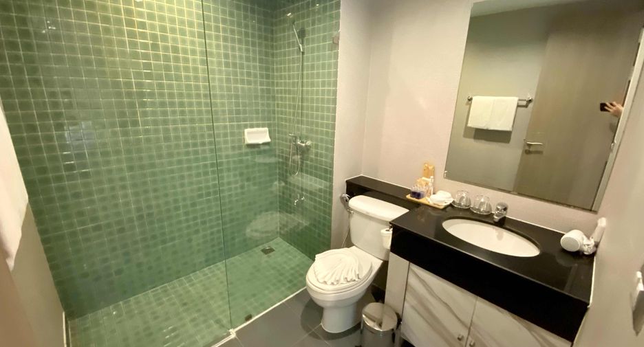 Wohnung zur Miete mit 4 Zimmer in Pathum Wan, Bangkok