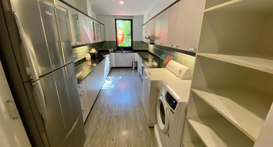 Wohnung zur Miete mit 4 Zimmer in Pathum Wan, Bangkok