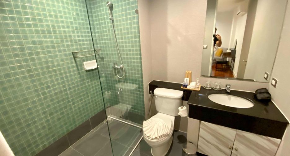 Condo en alquiler de 3 habitaciones en Pathum Wan, Bangkok