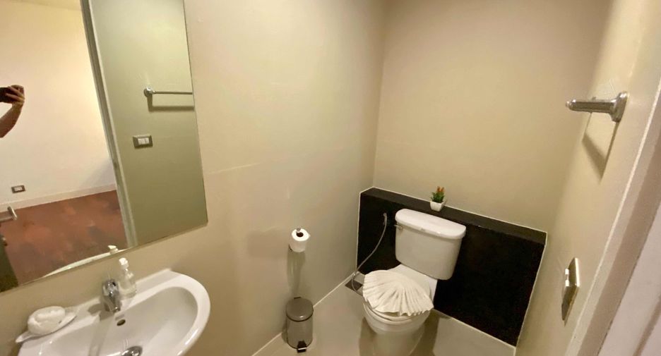 Condo en alquiler de 3 habitaciones en Pathum Wan, Bangkok