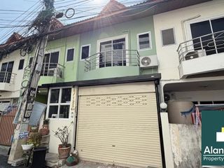出租 和 出售 2 卧室 独立屋 在 Bang Lamung, Chon Buri