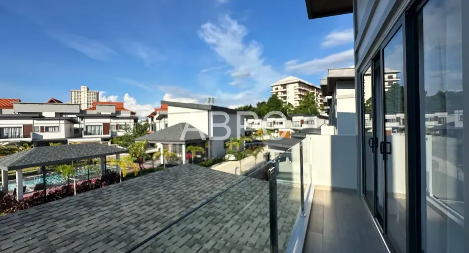 For rent 3 bedrooms house in Jomtien, Pattaya