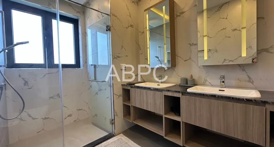 For rent 3 bedrooms house in Jomtien, Pattaya