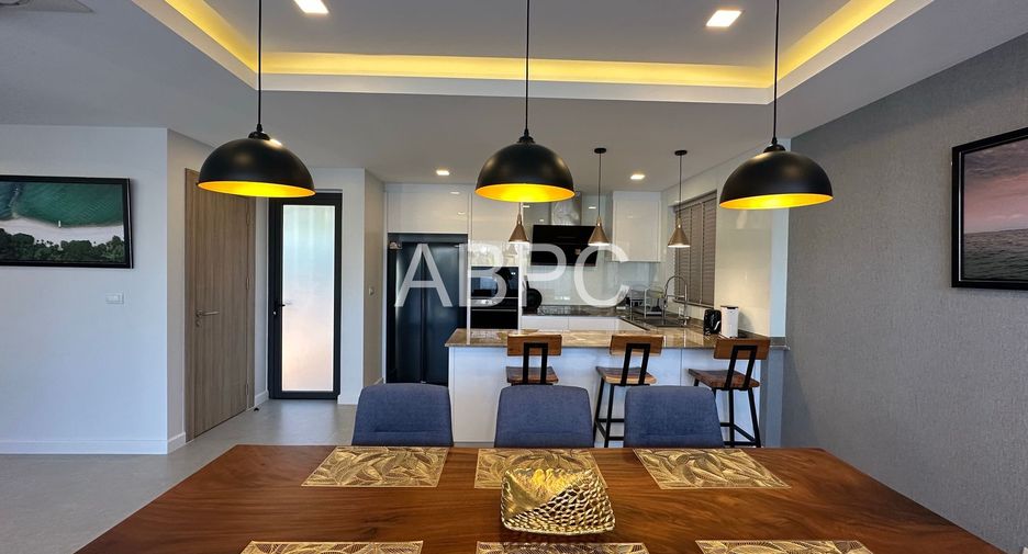 For rent 3 bedrooms villa in Bang Lamung, Chonburi