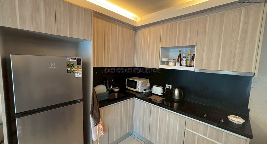 For sale 2 ベッドルーム condo in Bang Lamung, Chonburi