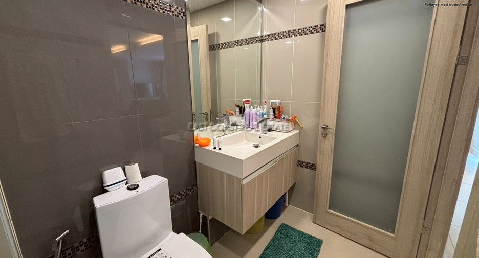 For sale 2 ベッドルーム condo in Bang Lamung, Chonburi