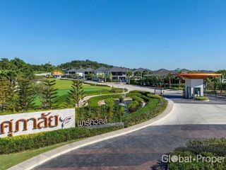 Haus zum Kauf mit 4 Zimmer in Bang Lamung, Chonburi