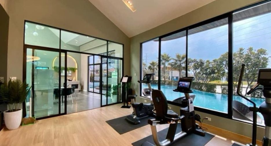 Haus zum Kauf mit 4 Zimmer in Bang Lamung, Chonburi