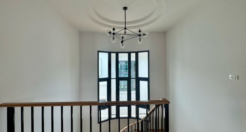 Haus zum Kauf mit 4 Zimmer in Bang Lamung, Chonburi