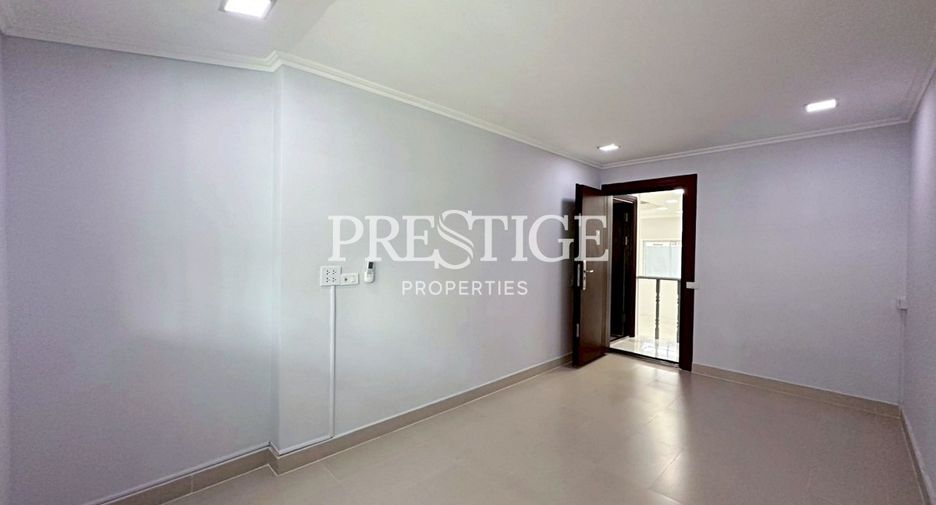 For sale 5 bedrooms house in Bang Lamung, Chonburi
