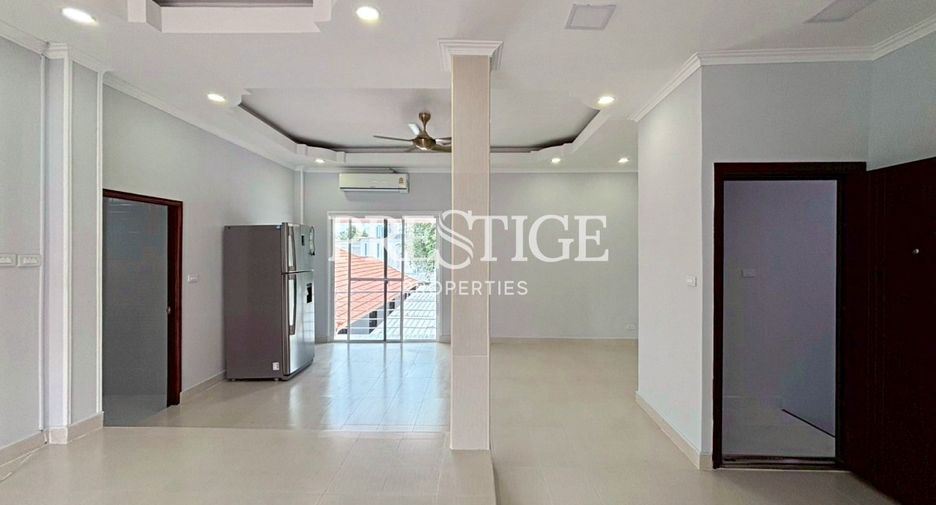 For sale 5 bedrooms house in Bang Lamung, Chonburi