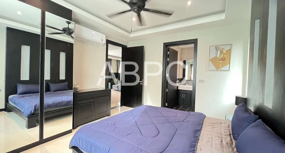 For sale 4 bedrooms house in East Pattaya, Pattaya
