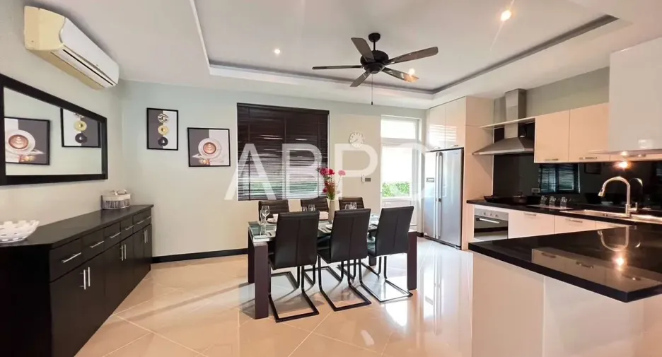For rent and for sale 4 bedrooms house in East Pattaya, Pattaya