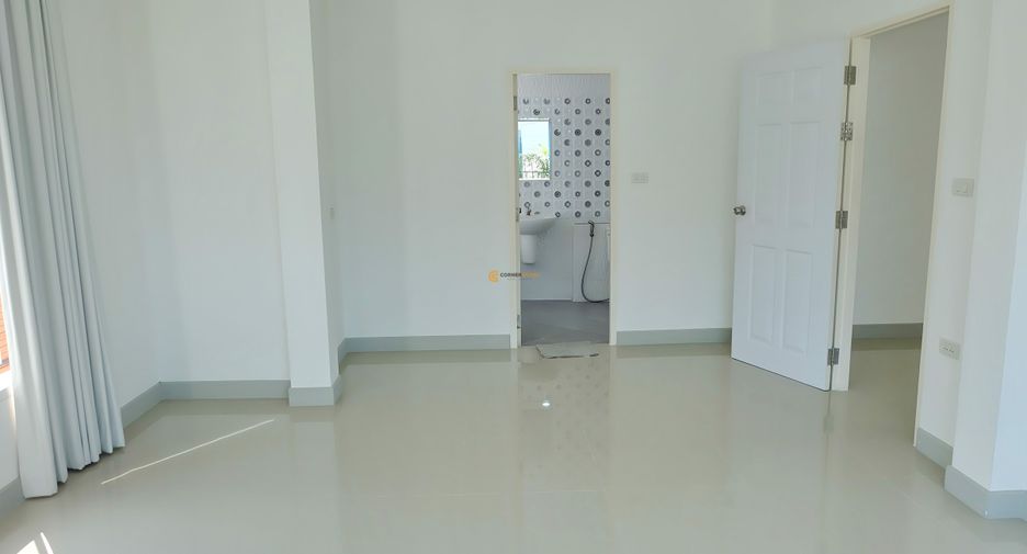 For rent and for sale 3 bedrooms house in Bang Lamung, Chonburi