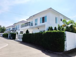 Haus zur Miete und zum Kauf mit 3 Zimmer in Bang Lamung, Chonburi