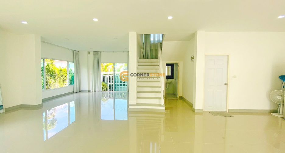 For rent and for sale 3 bedrooms house in Bang Lamung, Chonburi