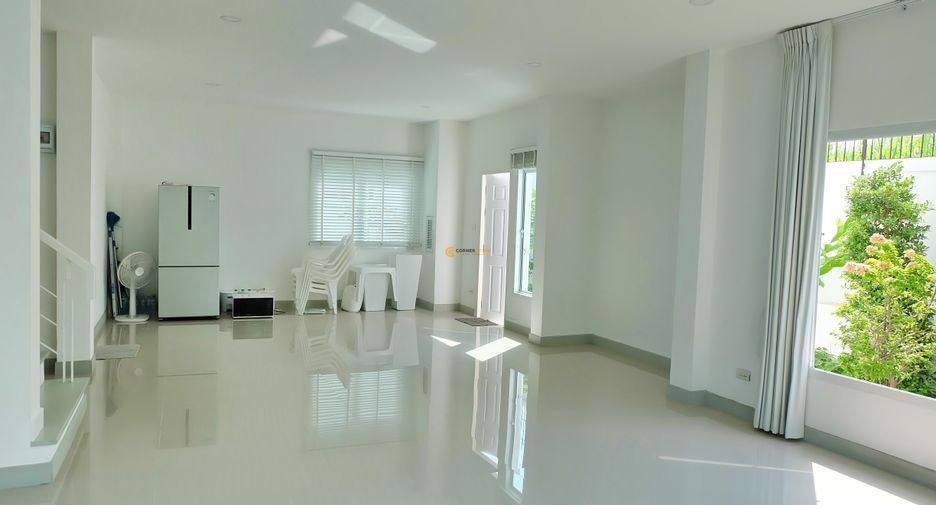 For rent and for sale 3 bedrooms house in Bang Lamung, Chonburi