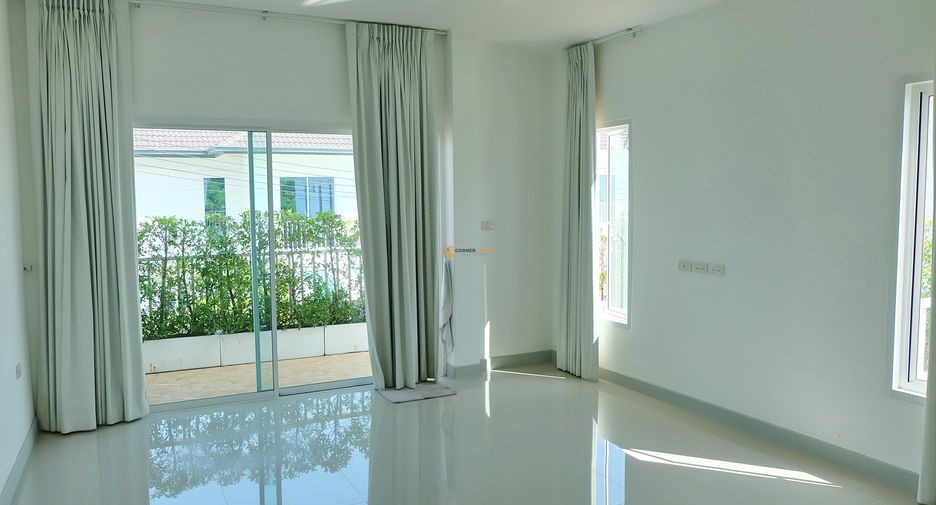For rent and for sale 3 bedrooms house in Bang Lamung, Chonburi