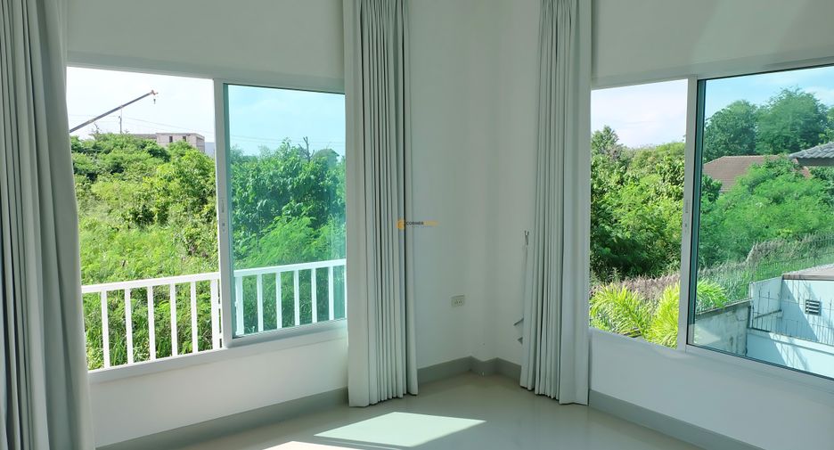 For rent and for sale 3 bedrooms house in Bang Lamung, Chonburi