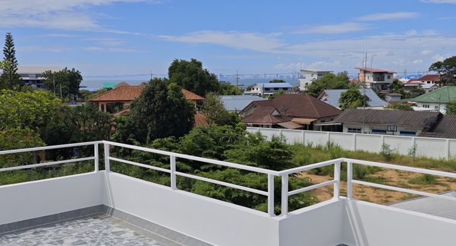 Casa en venta de 4 habitaciones en Sattahip, Chonburi