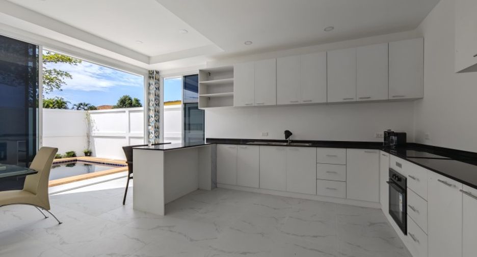 Casa en venta de 4 habitaciones en Sattahip, Chonburi