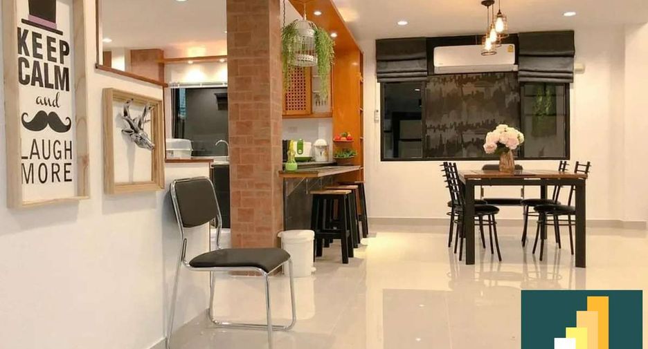 For rent and for sale 4 bedrooms villa in Bang Lamung, Chonburi