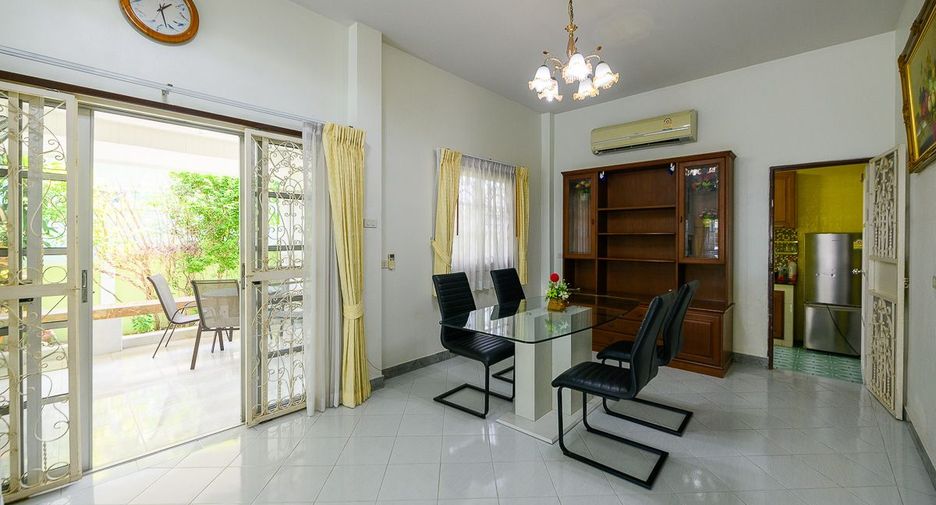 出租 4 卧室 独立屋 在 Bang Lamung, Chon Buri