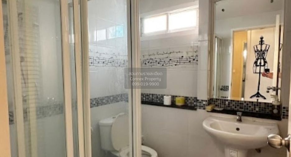 For rent 2 bedrooms condo in Mueang Samut Prakan, Samut Prakan