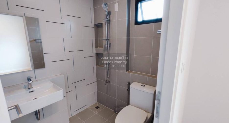 For rent 2 bedrooms townhouse in Bang Phli, Samut Prakan