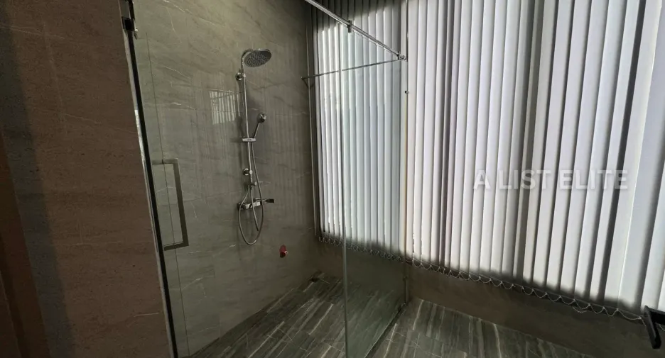 Haus zum Kauf mit 5 Zimmer in Bang Lamung, Chonburi