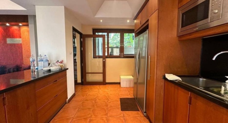 For sale 4 bedrooms house in Bang Lamung, Chonburi