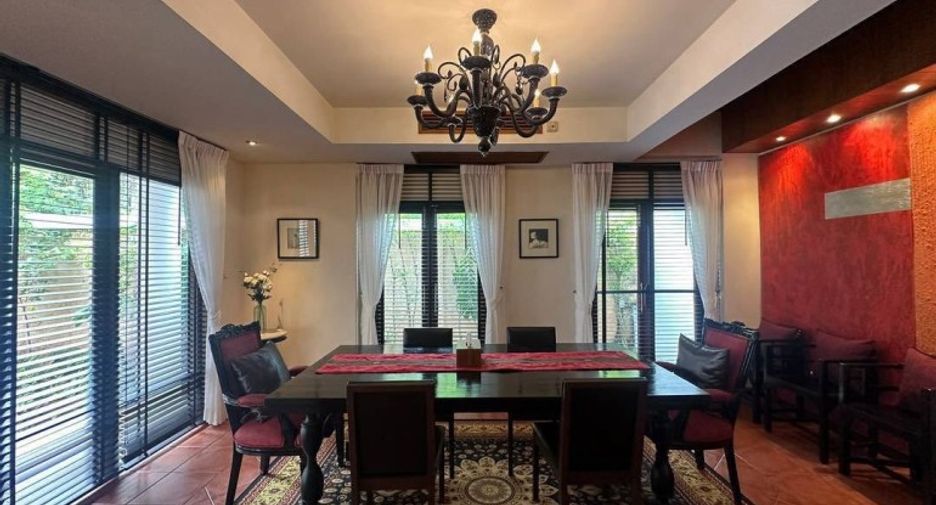 For sale 4 bedrooms house in Bang Lamung, Chonburi
