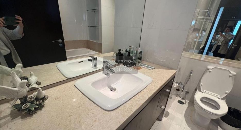 For rent 4 bedrooms condo in Pathum Wan, Bangkok