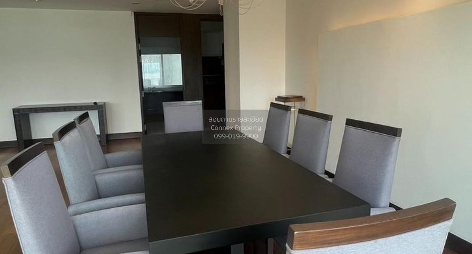 For rent 4 bedrooms condo in Pathum Wan, Bangkok