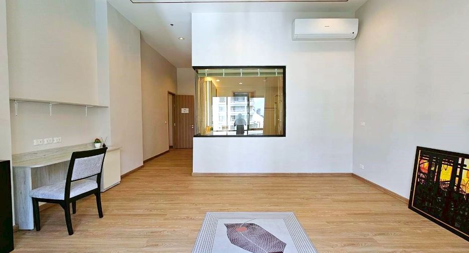 Condo en alquiler de 3 habitaciones en Sathon, Bangkok