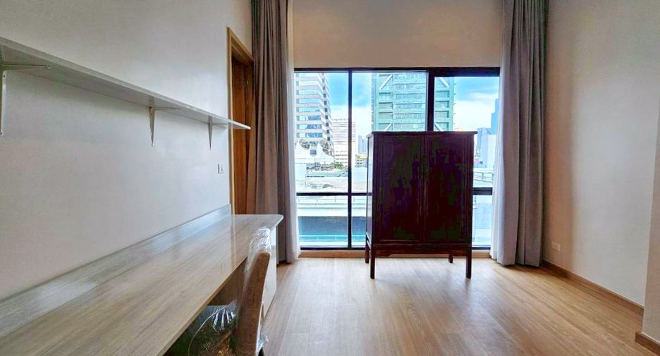 Condo en alquiler de 3 habitaciones en Sathon, Bangkok