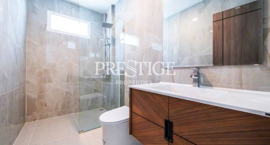 For sale 5 bedrooms house in Bang Lamung, Chonburi