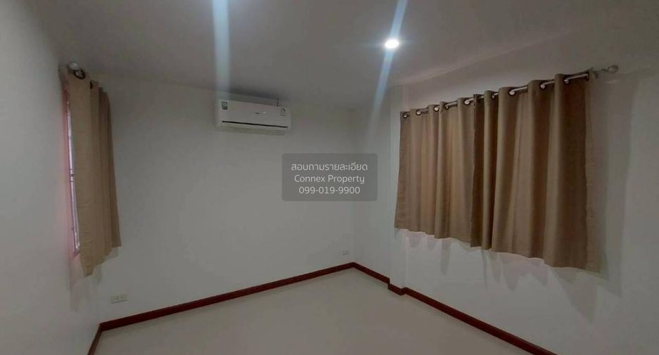 For sale 3 bedrooms house in Krathum Baen, Samut Sakhon