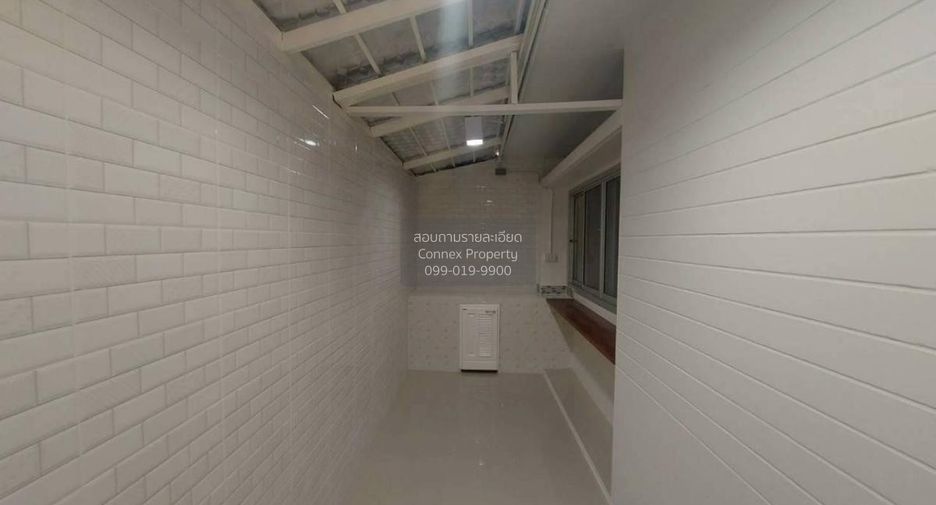 For sale 3 bedrooms house in Krathum Baen, Samut Sakhon